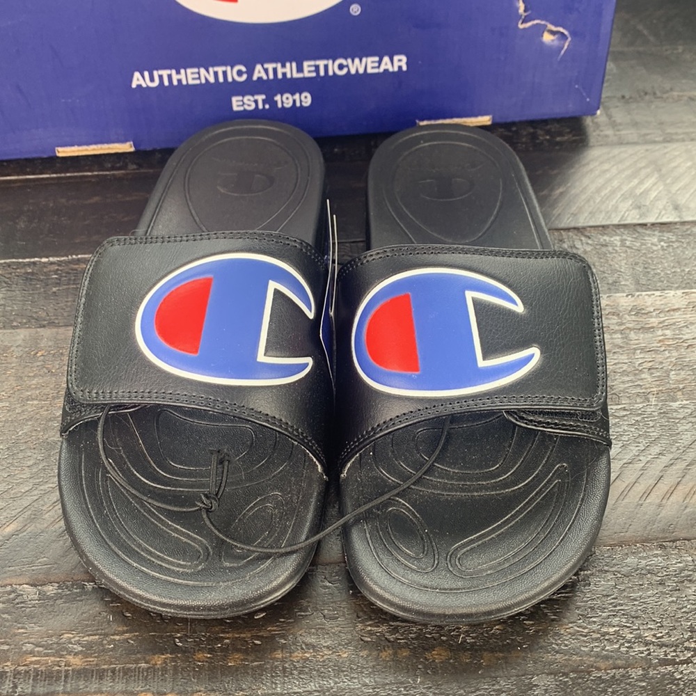 NWT Men’s Champion Mega Slides Athleticwear Black with Logo